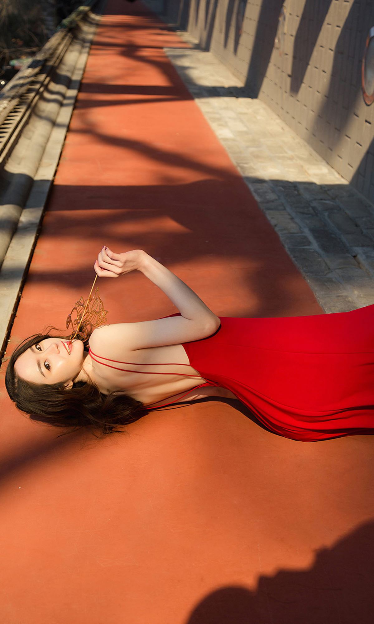 [Ugirls尤果网]爱尤物专辑 2019.05.01 No.1442 梦心玥 恍惚的感情